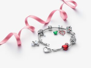 Alternative view of Charm Pandora Moments Bạc Cánh Thiên Thần Đính Đá Opal