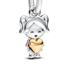 Charm Pandora Moments Mạ Vàng 14K Bé Gái Ôm Trái Tim